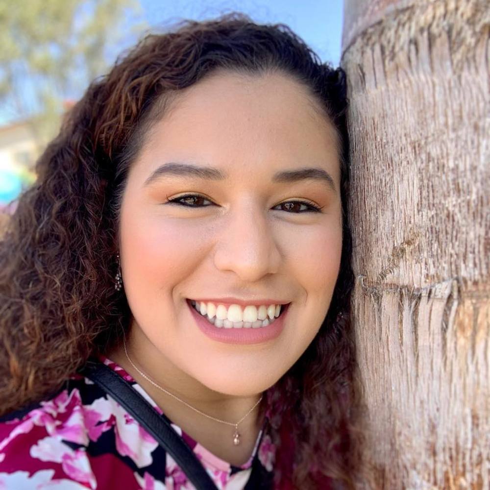 Meet your Posher, Juliana